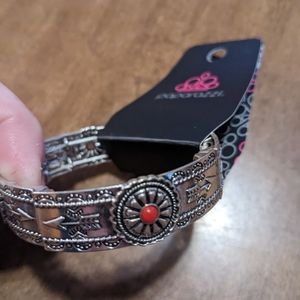 New stretch bracelet